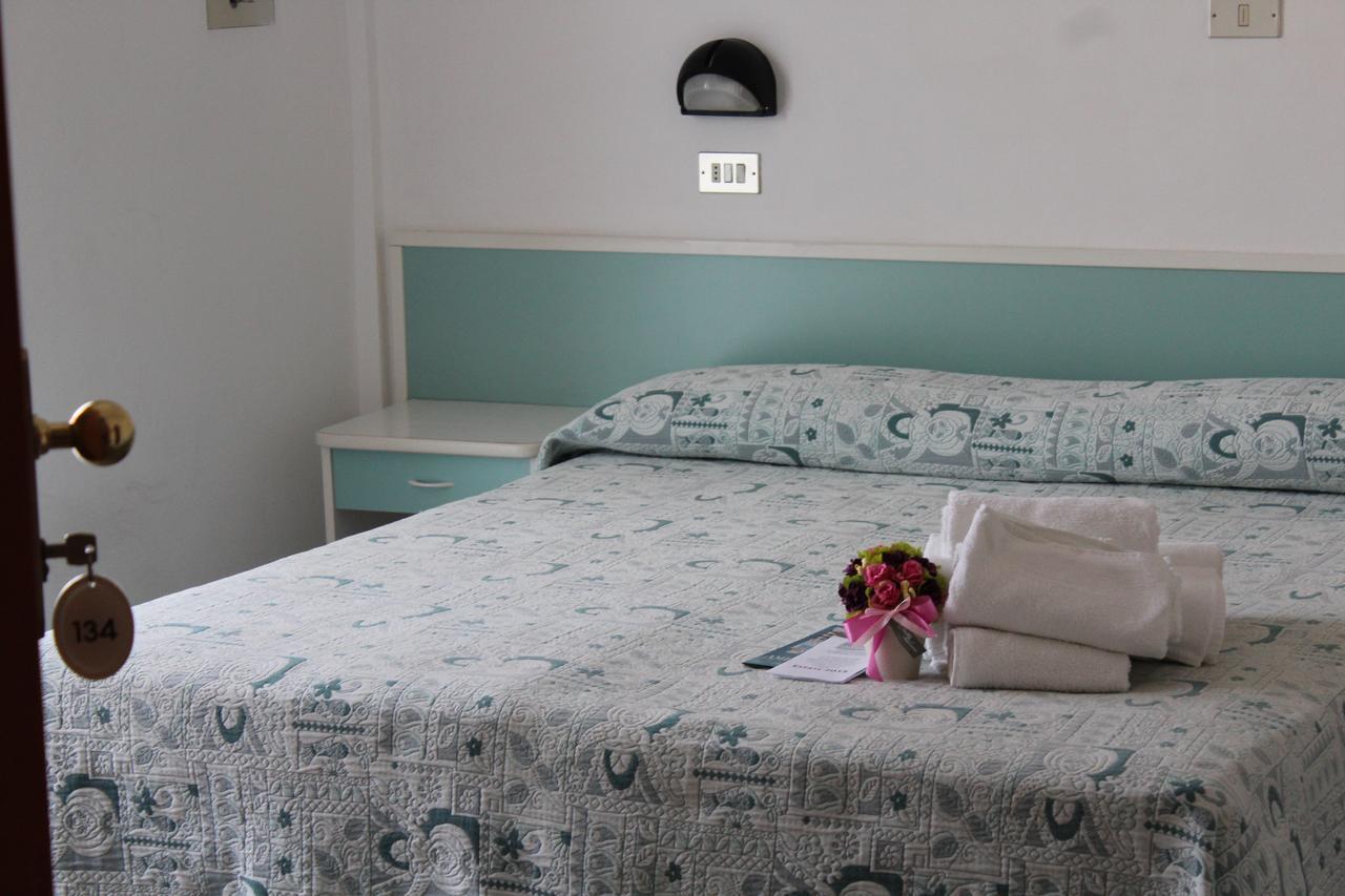 Hotel American Bellaria-Igea Marina Habitación foto