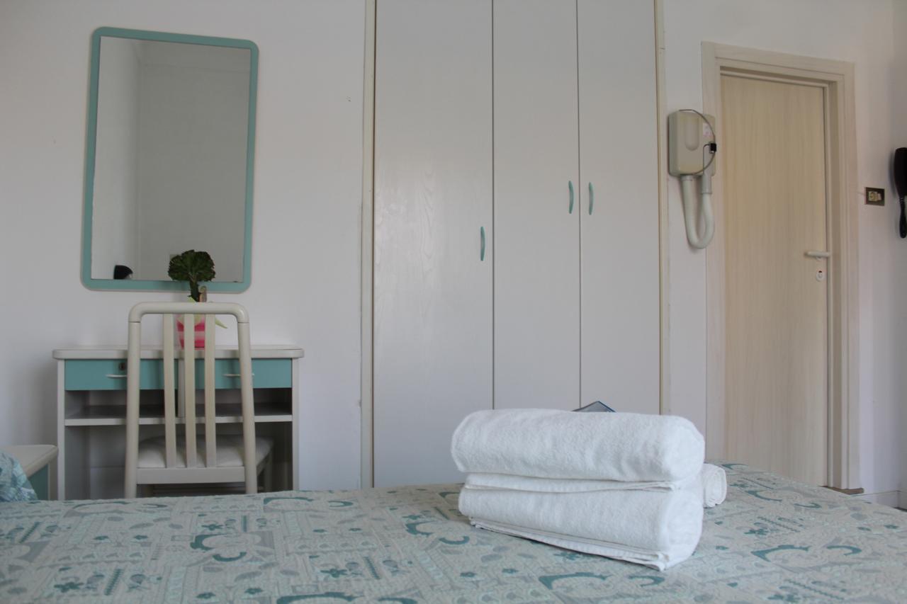 Hotel American Bellaria-Igea Marina Habitación foto