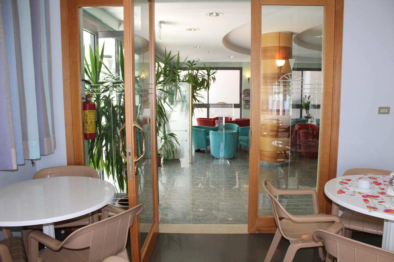 Hotel American Bellaria-Igea Marina Exterior foto