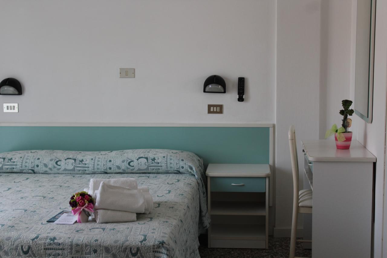 Hotel American Bellaria-Igea Marina Habitación foto