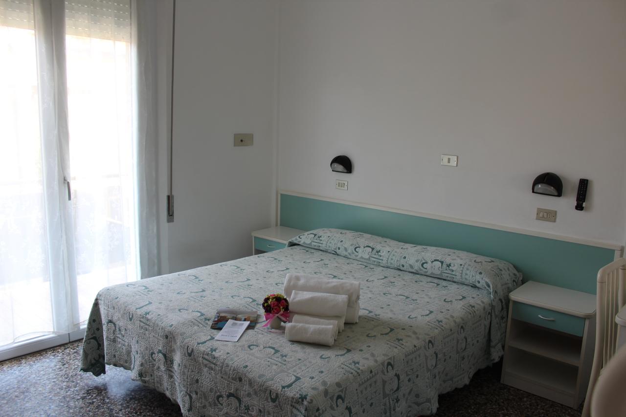 Hotel American Bellaria-Igea Marina Habitación foto